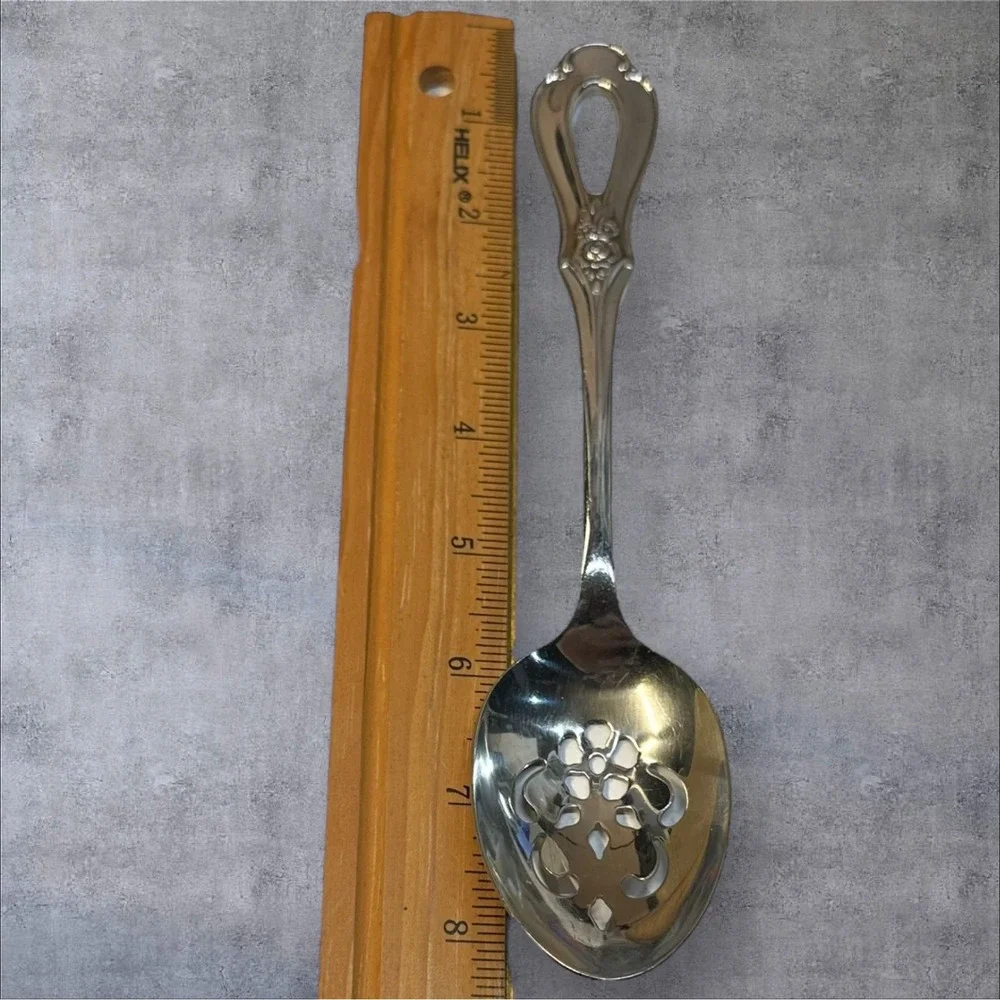 Oneida TOUJOURS Heirloom Stainless Flatware - Set of 3 Spoons‎